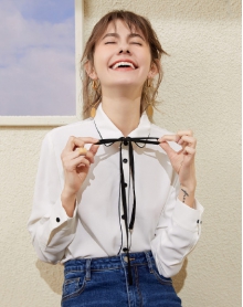 撞色娃娃领女款雪纺衬衫